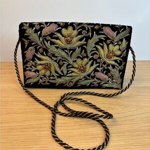 Vintage Zardozi Embroidered Black Velvet Floral Evening Bag/Clutch (60’s-80’s)